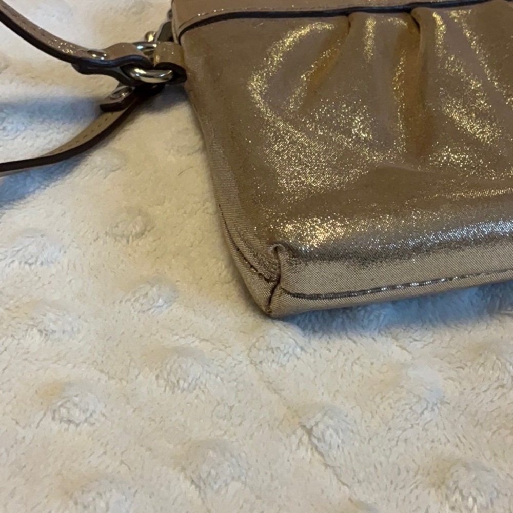Coach Wristlet - Picture 5 of 6